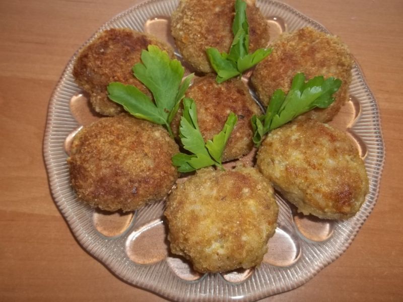 Klopsiki mięsno-jajeczne z ryżem