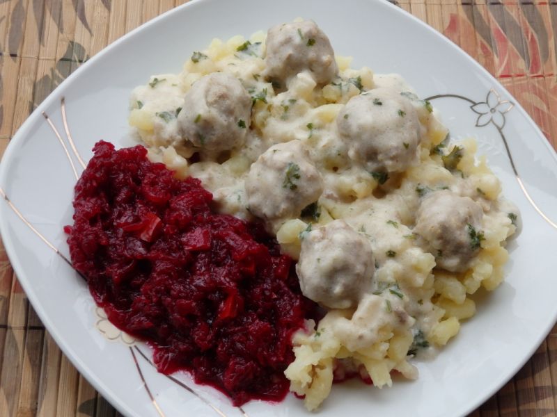 Klopsiki w sosie chrzanowym Klopsiki w sosie chrzanowym