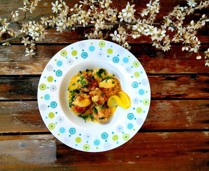 Klopsiki w sosie cytrynowym Klopsiki w sosie cytrynowym