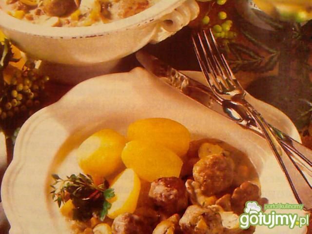 Klopsiki w sosie grzybowym