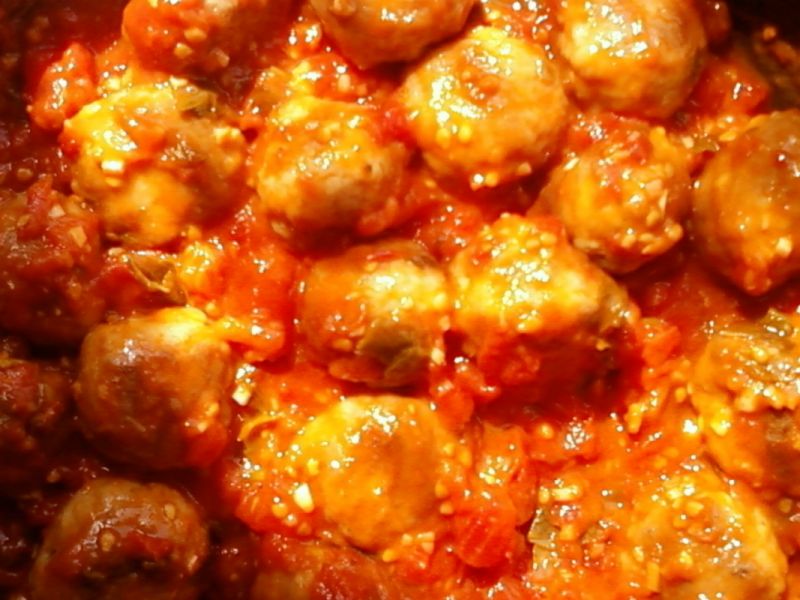 Klopsiki w sosie pomidorowym