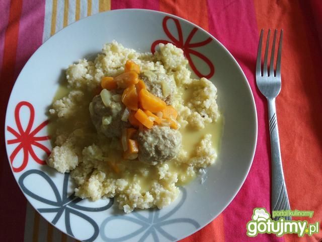Klopsiki w sosie z curry