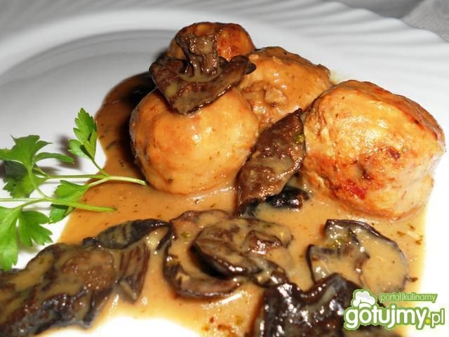 Klopsiki w sosie z suszonych grzybów Klopsiki w sosie z suszonych grzybów