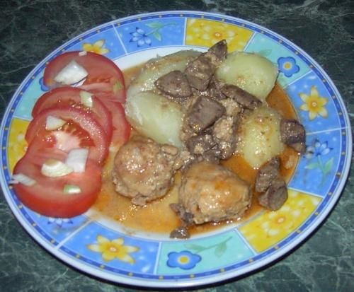 Klopsiki w sosie z wątróbką Klopsiki w sosie z wątróbką