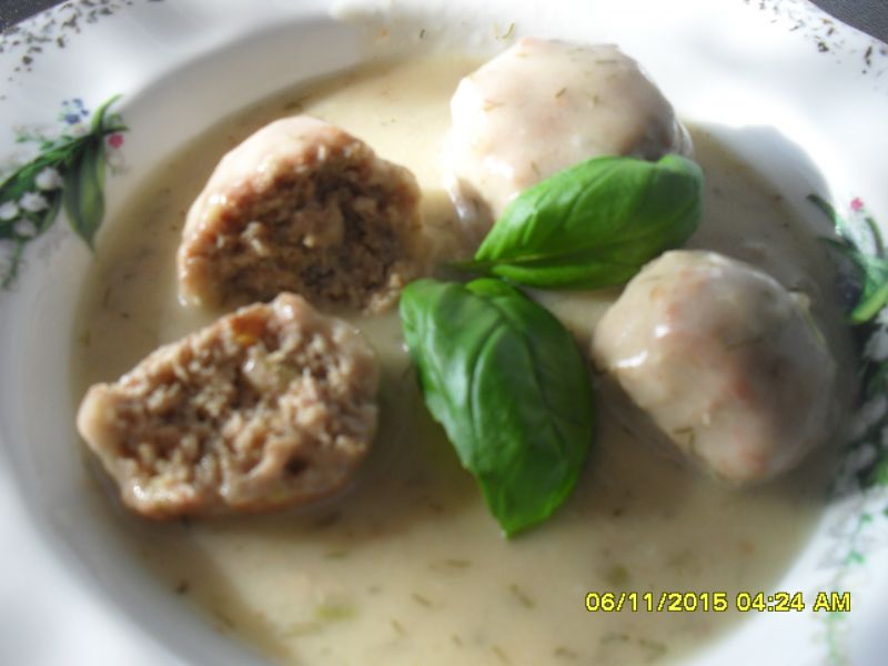 Klopsiki w sosie koperkowym Klopsiki w sosie koperkowym