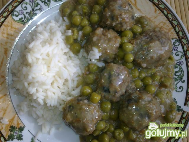 Klopsiki z groszkiem