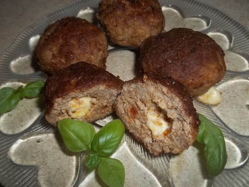 Klopsiki z mozzarellą