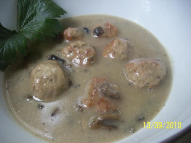 Klopsiki z pieczarkami