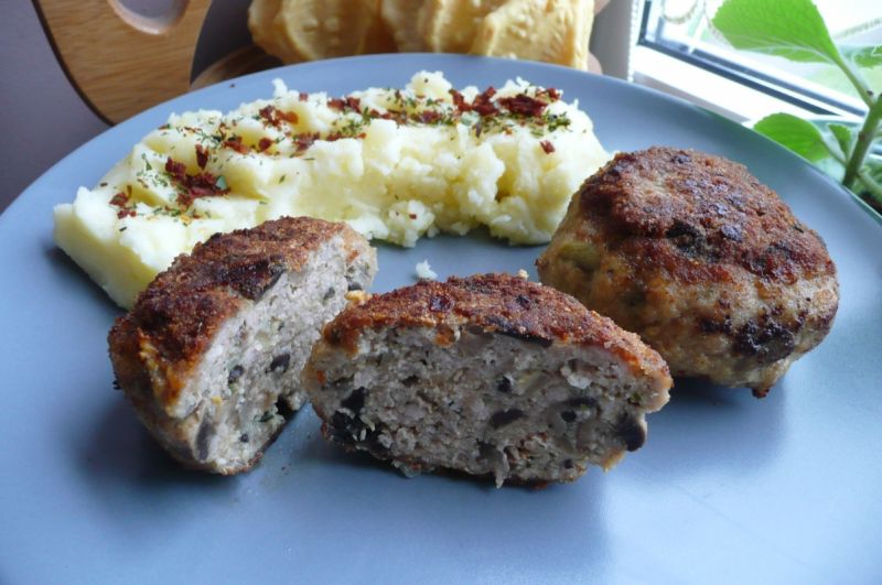 Klopsiki z pieczarkami i cebulką Klopsiki z pieczarkami i cebulką