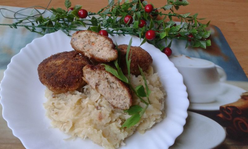 Klopsy mielone z lubczykiem