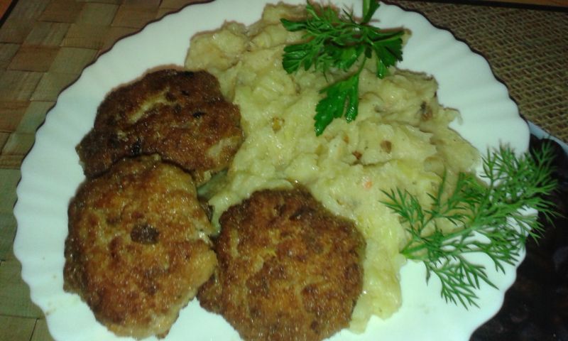 Klopsy mielone z pieczarkami