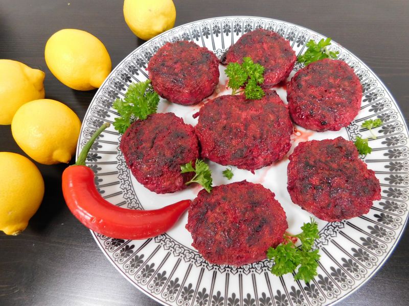 Klopsy mięsno - buraczane Klopsy mięsno - buraczane