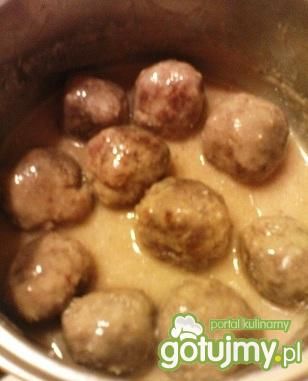 Klopsy w sosie chrzanowym