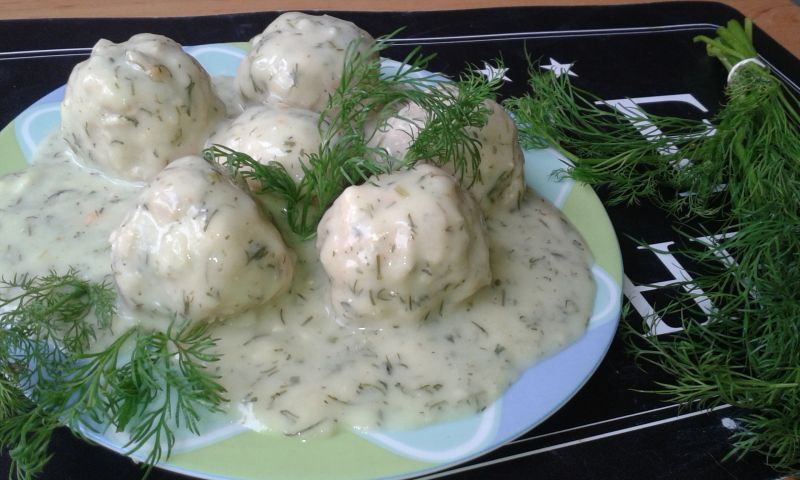 Klopsy w sosie koperkowym Klopsy w sosie koperkowym