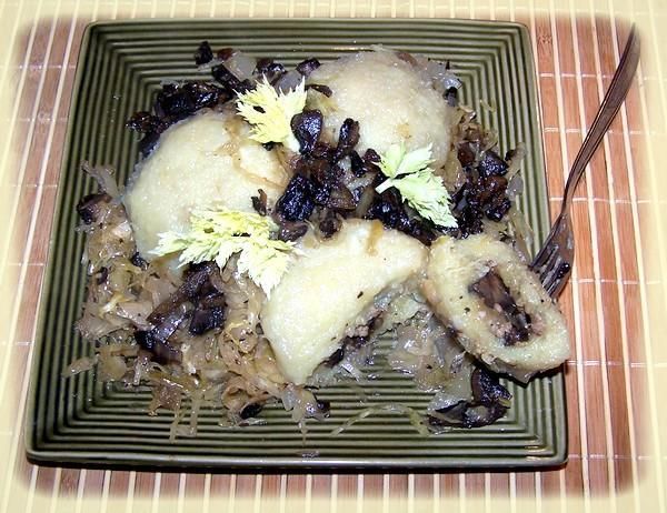 Kluchy nadziewane mięsem z grzybami 