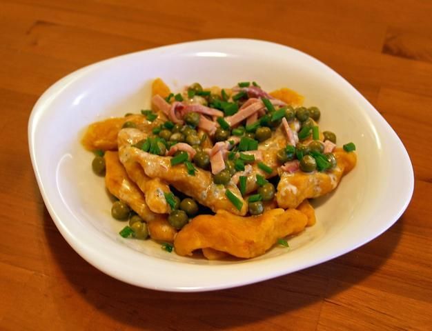 kluseczki dyniowe z sosem serowym kluseczki dyniowe z sosem serowym