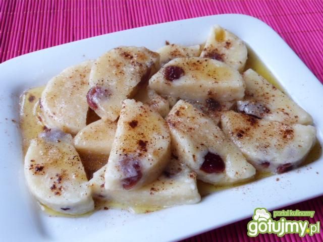 Kluseczki serowe z żurawiną