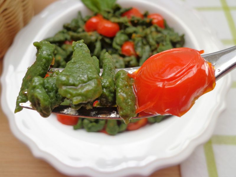 Kluseczki szpecle ze szpinakiem