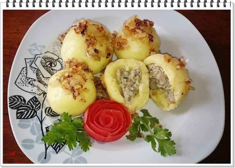 Kluski Eli z białą kiełbasą