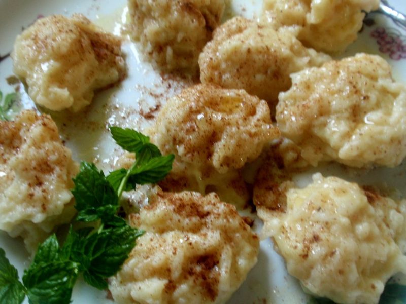 Kluski  kładzione z jabłkiem