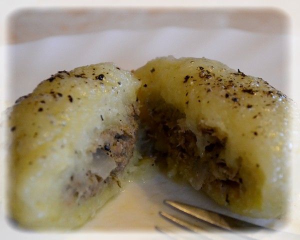 Kluski nadziewane mięsem rosołowym