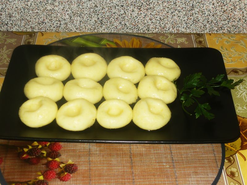 Kluski śląskie z dziurką Kluski śląskie z dziurką