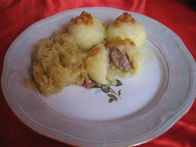 Kluski slaskie z miesem