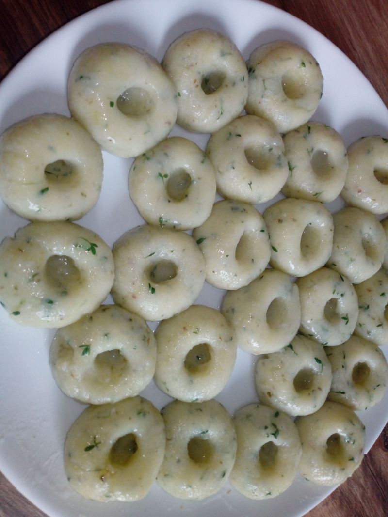 Kluski śląskie z pesto i rzeżucha Kluski śląskie z pesto i rzeżucha