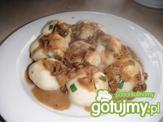 Kluski śląskie z sosem grzybowym Kluski śląskie z sosem grzybowym