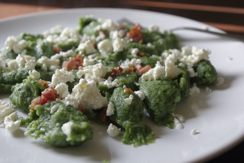 kluski szpinakowe kładzione 