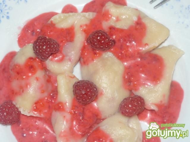 Kluski z malinami Kluski z malinami