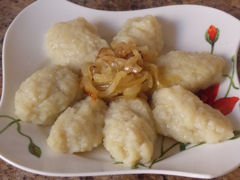 Kluski z surowych ziemniaków Kluski z surowych ziemniaków