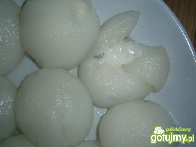 Kluski ziemniaczane nadziewane gorgonzol