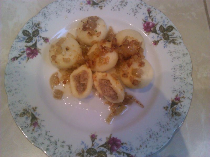 Kluski ziemniaczane z mięsem Kluski ziemniaczane z mięsem