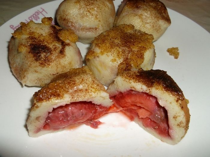 Knedle na słodko z truskawkami