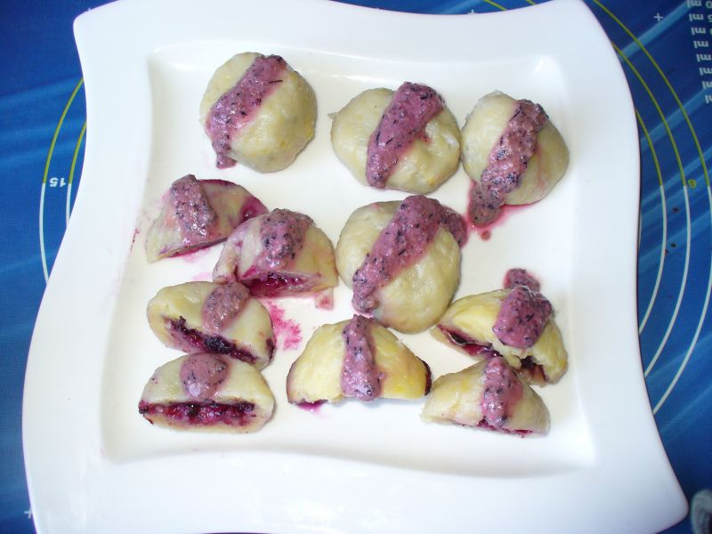 Knedle z borówkami amerykańskimi