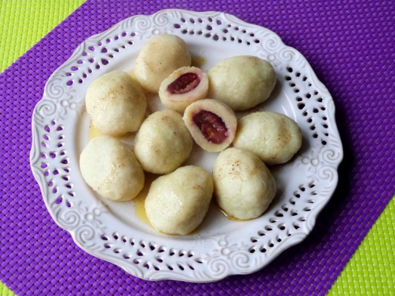 Knedle z kaszą manną