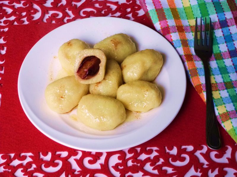 Knedle z mąki kukurydzianej