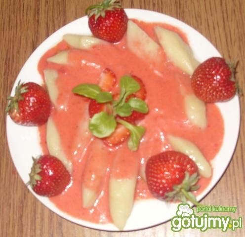 Knedle z musem truskawkowym