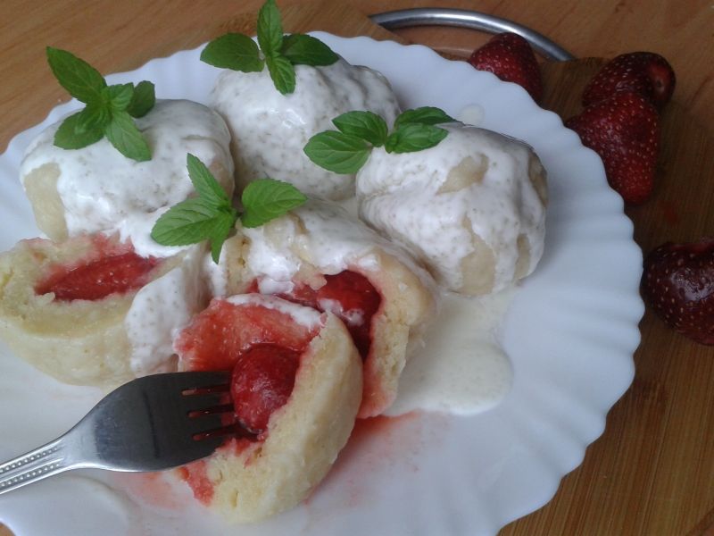 Knedle z truskawkami