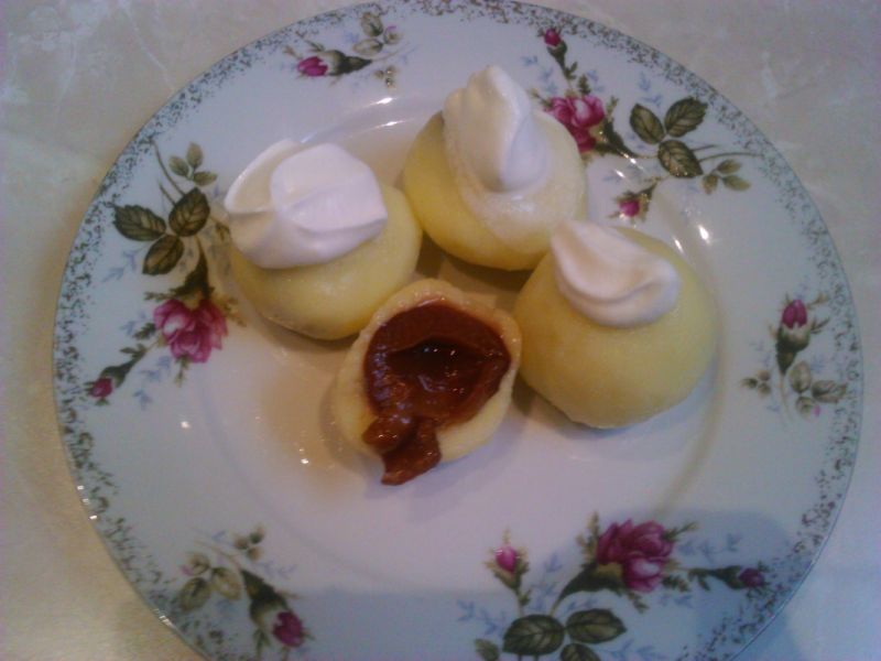 Knedle ze śliwką Knedle ze śliwką