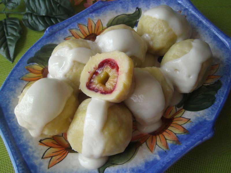 Knedle ze śliwkami
