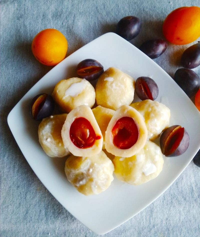 Knedle ze śliwkami  Knedle ze śliwkami