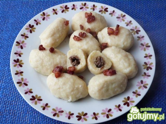 Knedle ziemniaczane z pieczarkami   Knedle ziemniaczane z pieczarkami