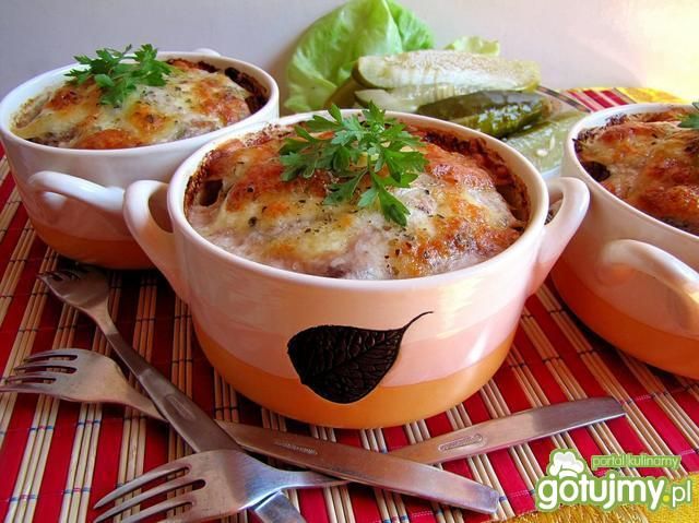 Kociołek ryżowo - mięsny pod kołderką