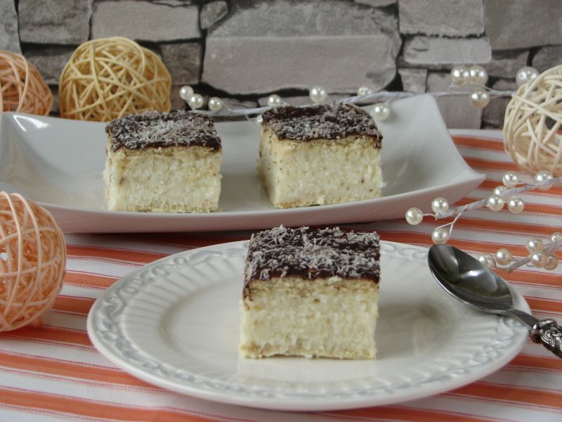 Kokosowa napoleonka bez pieczenia 