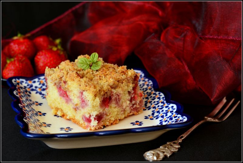 Kokosowe ciasto z truskawkami Kokosowe ciasto z truskawkami