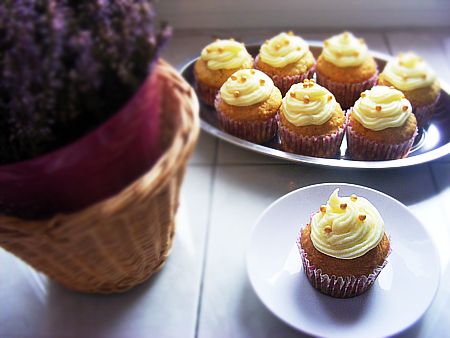 Kokosowe muffiny z mleczkiem kokosowym