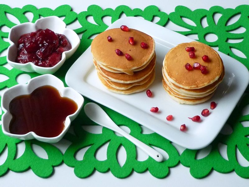 Kokosowe pancakes z miodem 