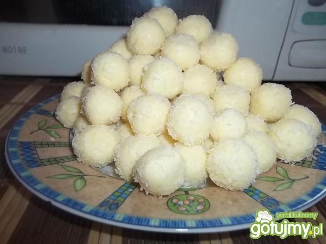 Kokosowe pralinki. Kokosowe pralinki.